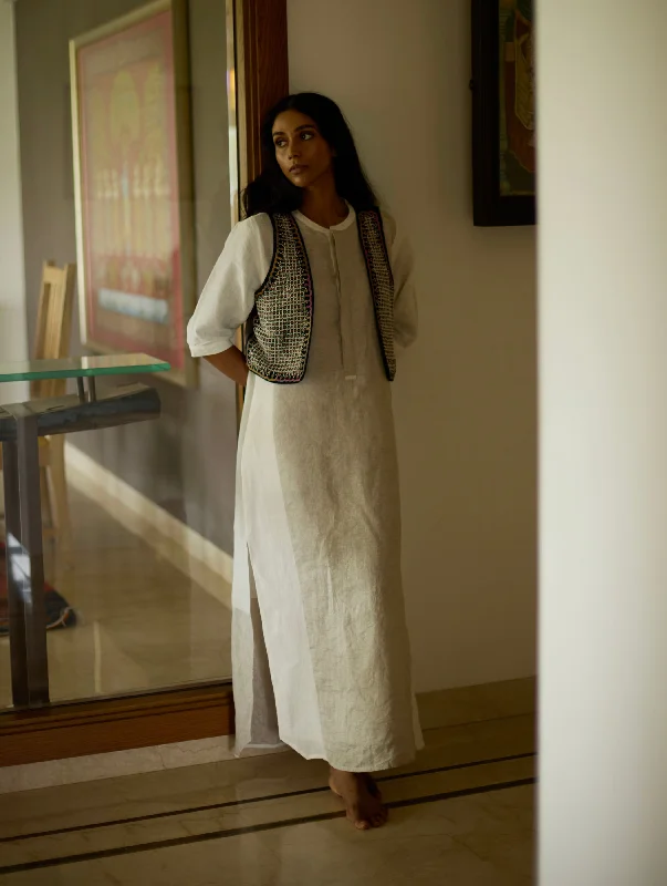 Ivory Faiza Linen Dress with Black Embroidered Jacket Trench Coat Raincoat Waterproof Jacket Ivory Faiza Linen Dress with Black Embroidered Jacket Trench Coat Raincoat Waterproof Jacket
