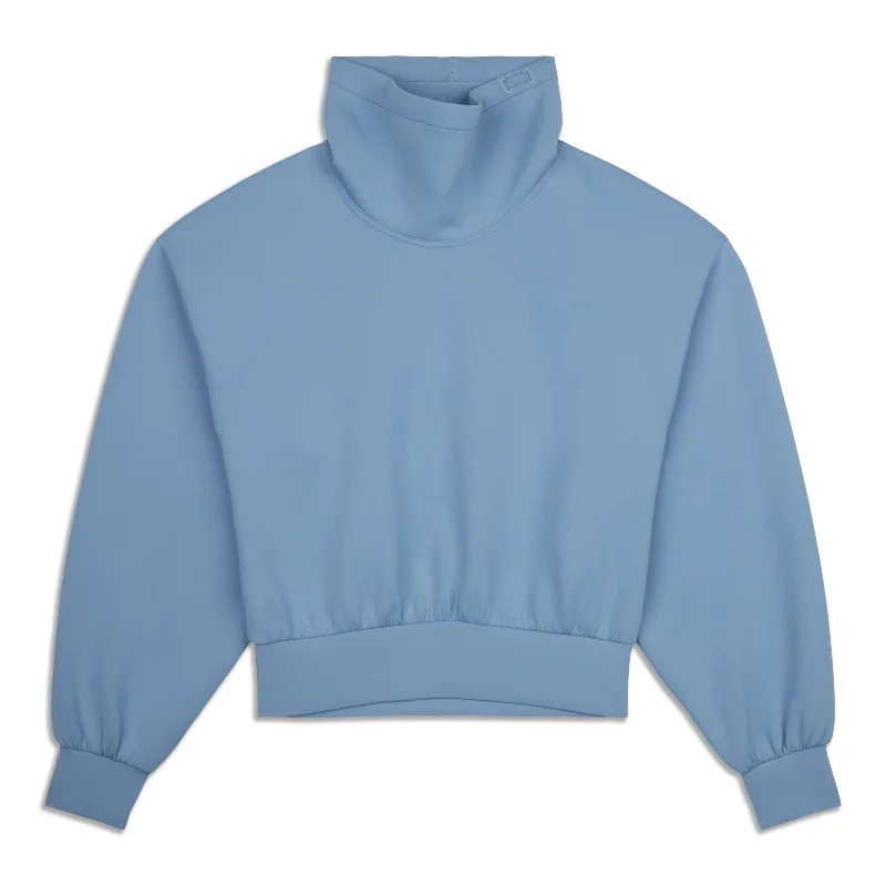 Full Flourish Pullover - Resale Peter Pan Collar